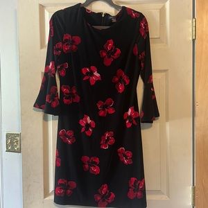 Tommy Hilfiger bell sleeve dress size 6